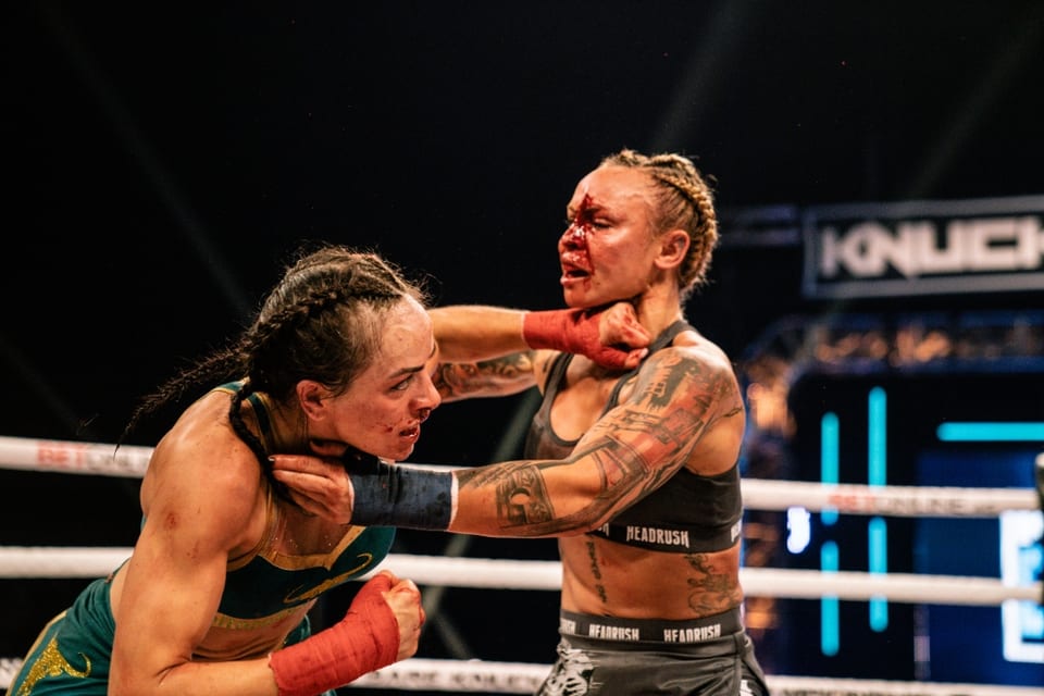Christine Vicens fighting Jade Masson-Wong at BKFC KnuckleMania 2